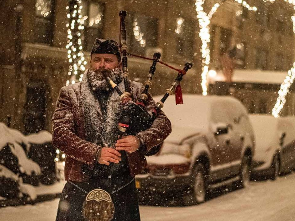 kyle-bagpipes-snow-th